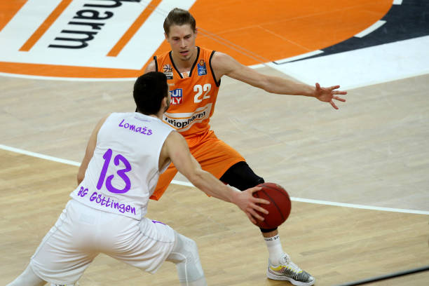 而是他对于 而是他对于