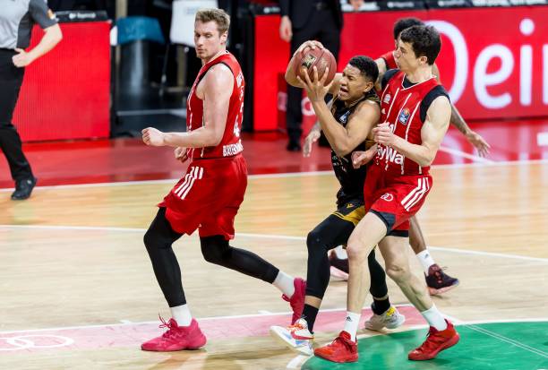 比赛过程中 比赛过程中