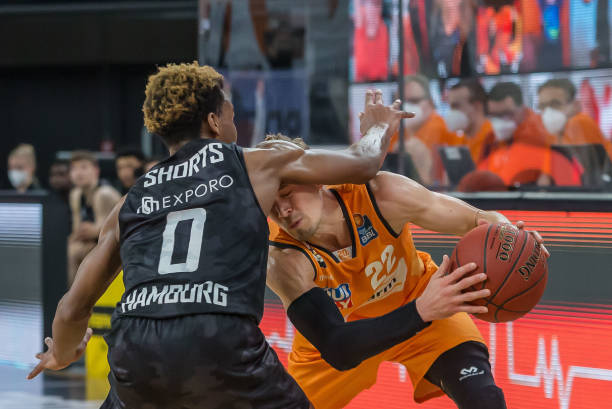 分差距拉至 分差距拉至