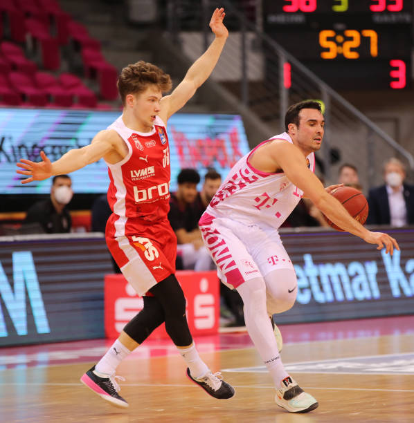 正在逐渐明 正在逐渐明